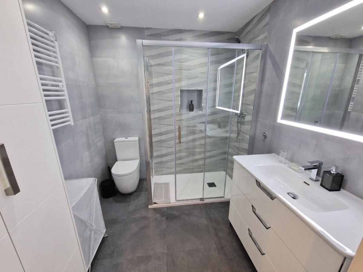 Emerald Apartment - Spacious Modern 2 Bedroom Benalmadena Ngoại thất bức ảnh