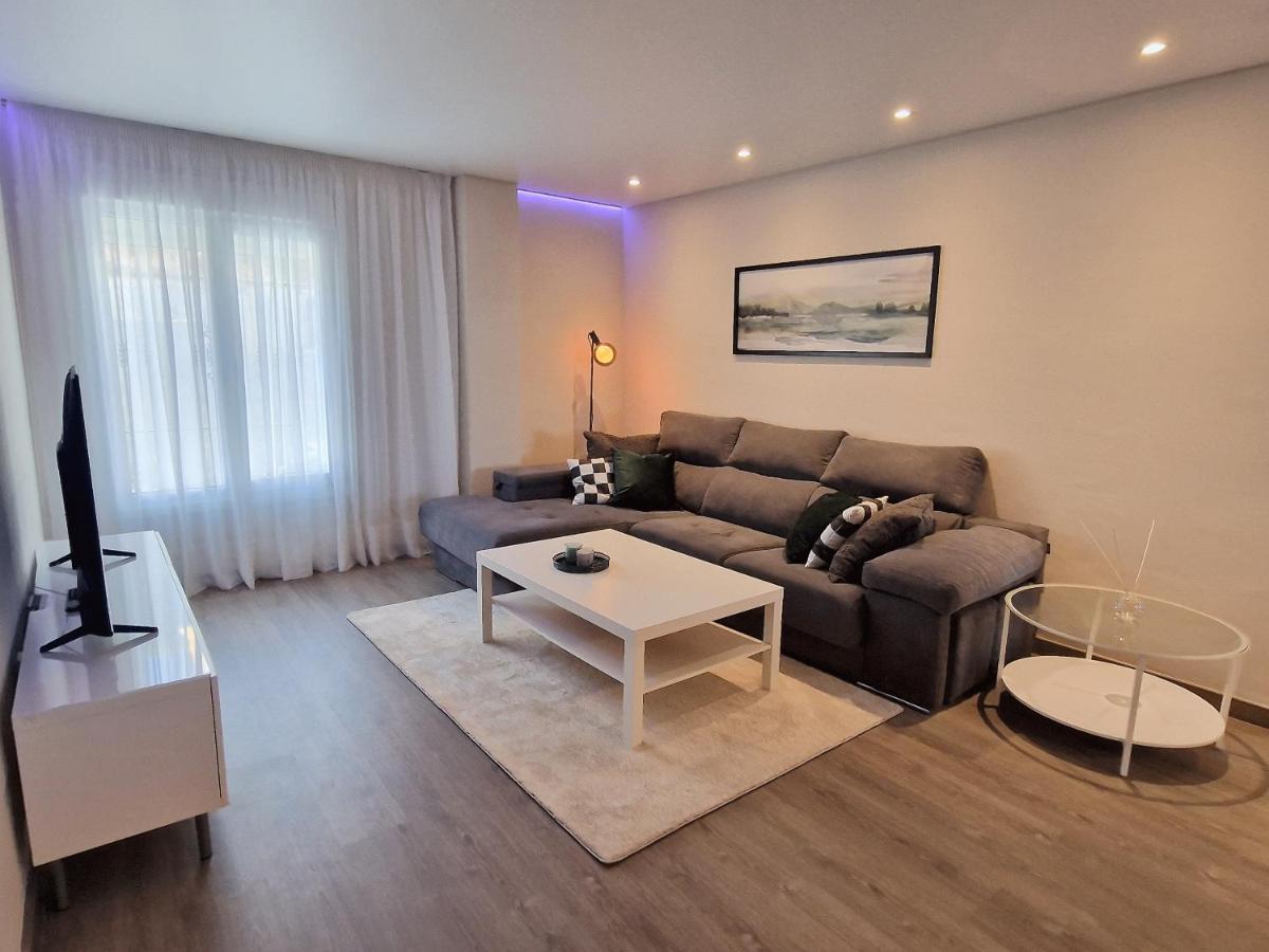 Emerald Apartment - Spacious Modern 2 Bedroom Benalmadena Ngoại thất bức ảnh